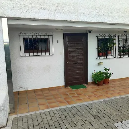 Apartment Seaside Escape In *