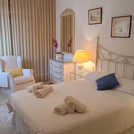 Apartment Seaside Escape In