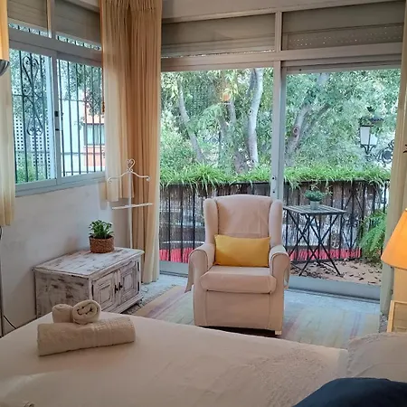 Seaside Escape In Apartment *